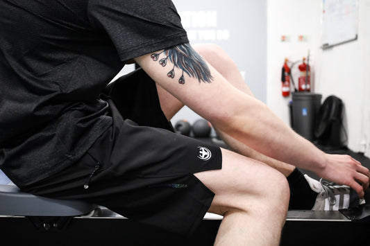 Mens Black Gym / Running Shorts With Zipper Pockets - HAMERSFITNESS
